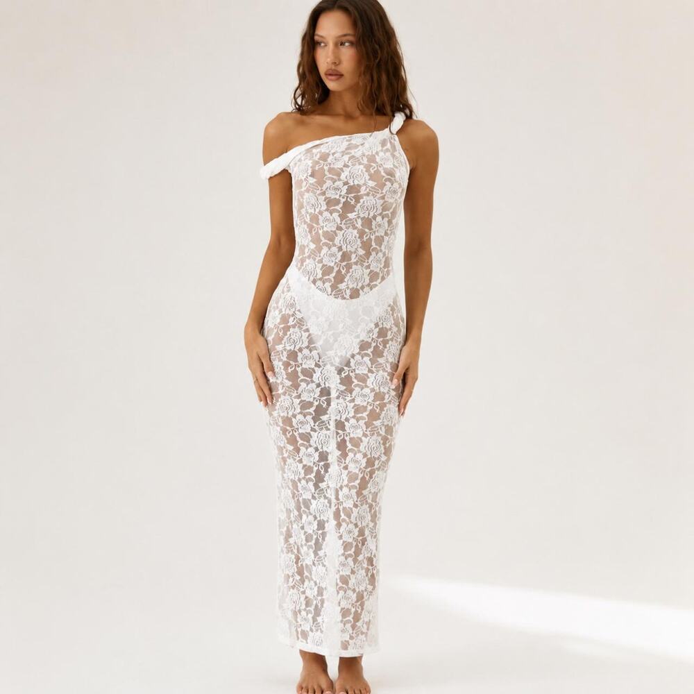 YG COLLECTION: Scarlet Lace Maxi Dress / White